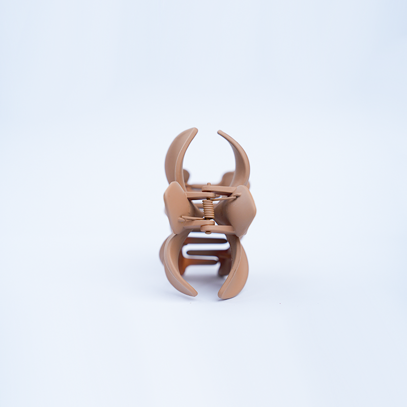 Plumeria Flower Claw Hair Clip| Five Petal Plumeria Flower Design| Matte Finish Hair Clip| Lightweight Form For Girls