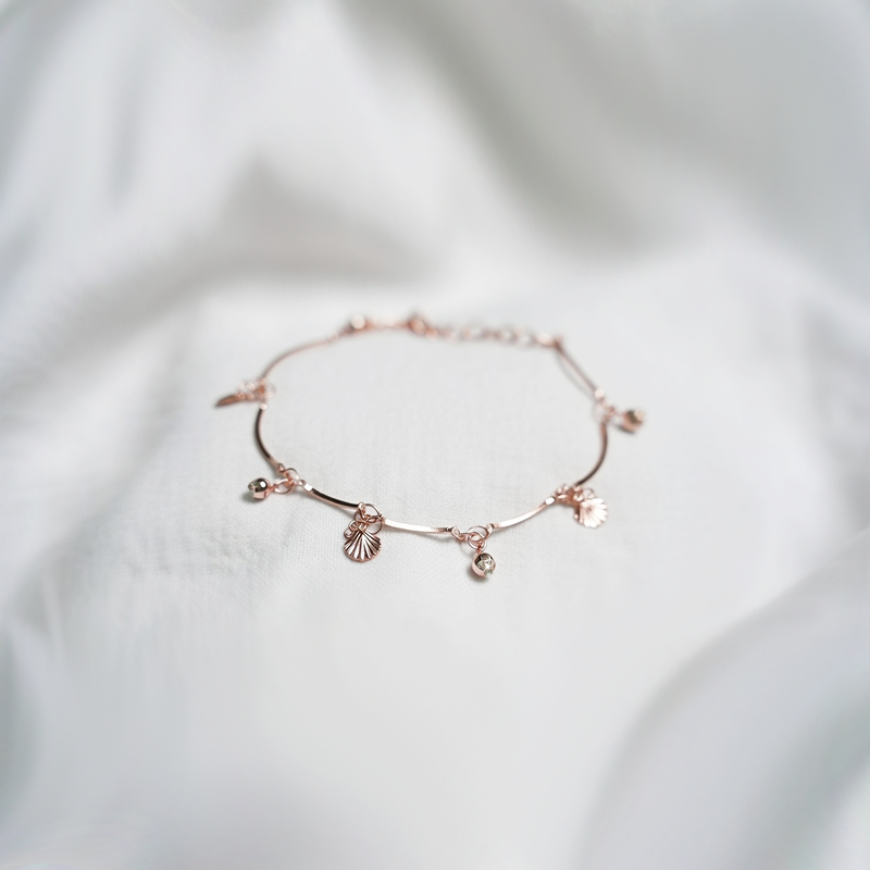 Rose Gold-Plated chain bracelet With Shell And Crystal Charms| Simple Bracelet For Girls