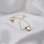 Square Mother-Of-Pearl Stone Pendant Necklace| Gold Tone Plated Alloy Chain