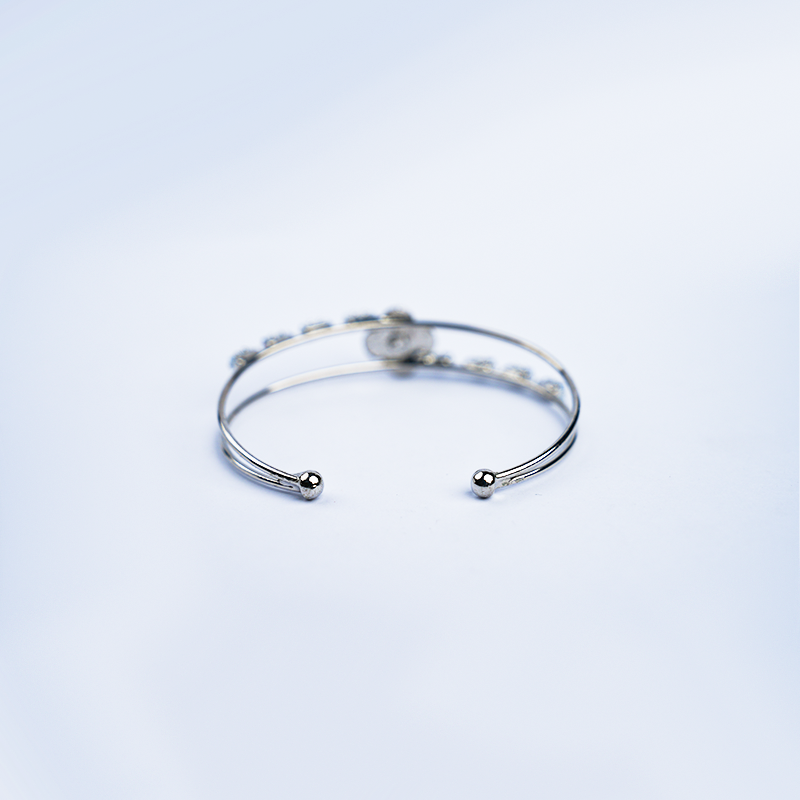 Anti-Tarnish Clover Bracelet| Black Clover Charm & Crystal accents| Lightweight Bracelet for women's/ Girls